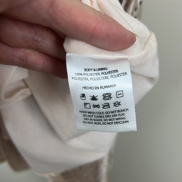 ANTHROPOLOGIE Sabina musayev cassia shine pleated full skirt size 2 euc - Picture 10 of 10